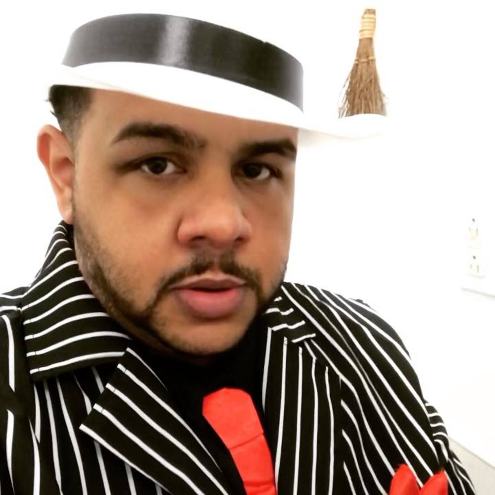 Meet your Posher, Javi